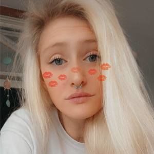 Meet your Posher, Rhiannon